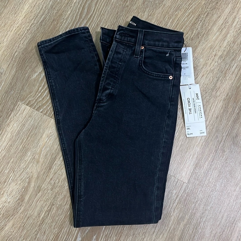 NWT Denim Forum Yoko High Rise Slim 24W 28L